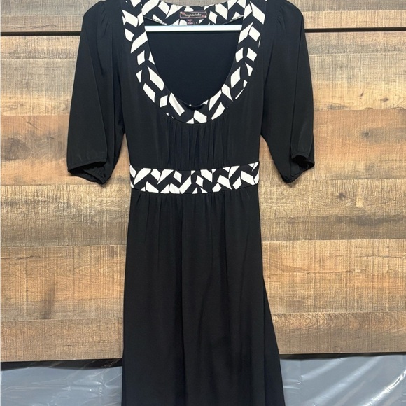 My Michelle Dresses & Skirts - My Michelle Black and Cream Midi Dress Tie Back Large Like New